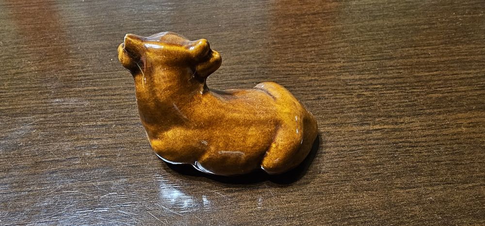 Firugka porcelanowa krowa z okresu PRL