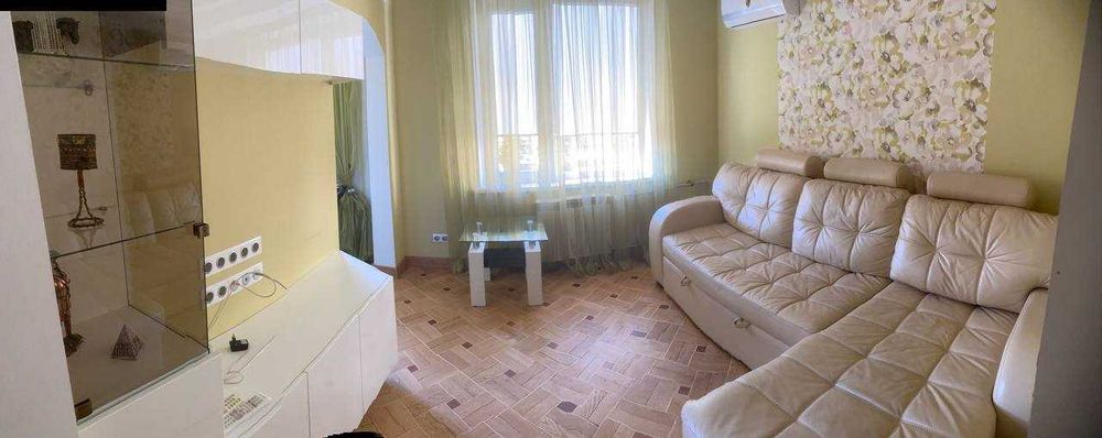 Впервые сдается 2 ком. кв от  м. Студенческая, 2 дом евроремонт,