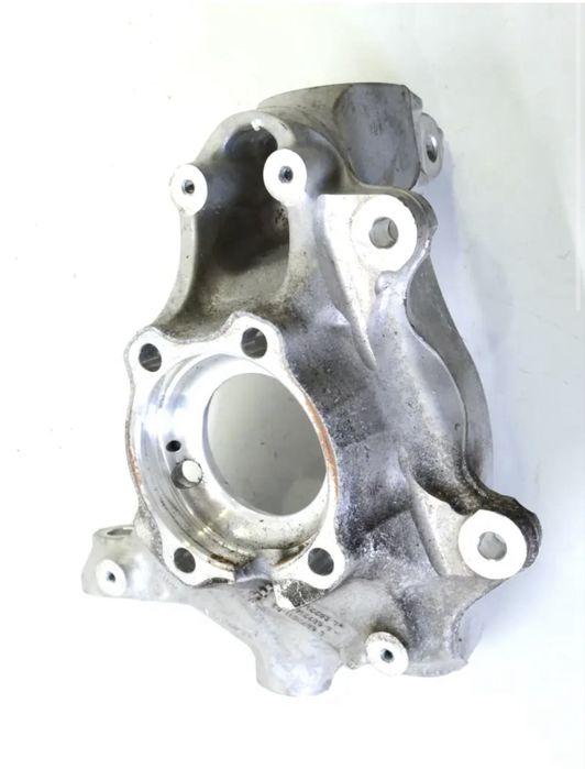Цапфа передня L+R BMW F15,F07,F10,F34,F11