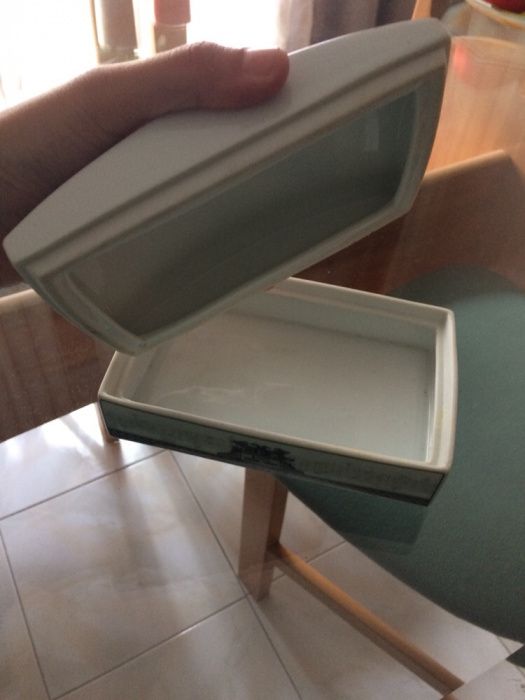 Conjunto Cinzeiro e Charuteiro em porcelana SPAL -Música.