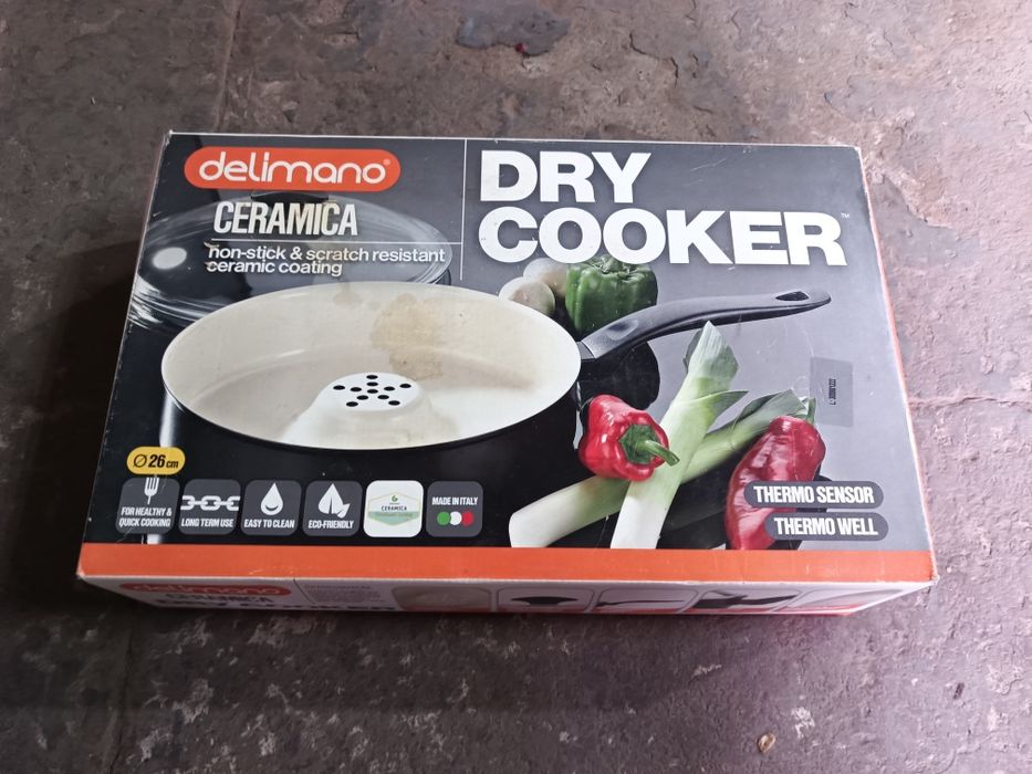 Пароварка.сковорода для приготування на пару