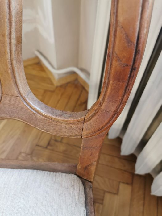 Drewniany stół + 4 krzesła