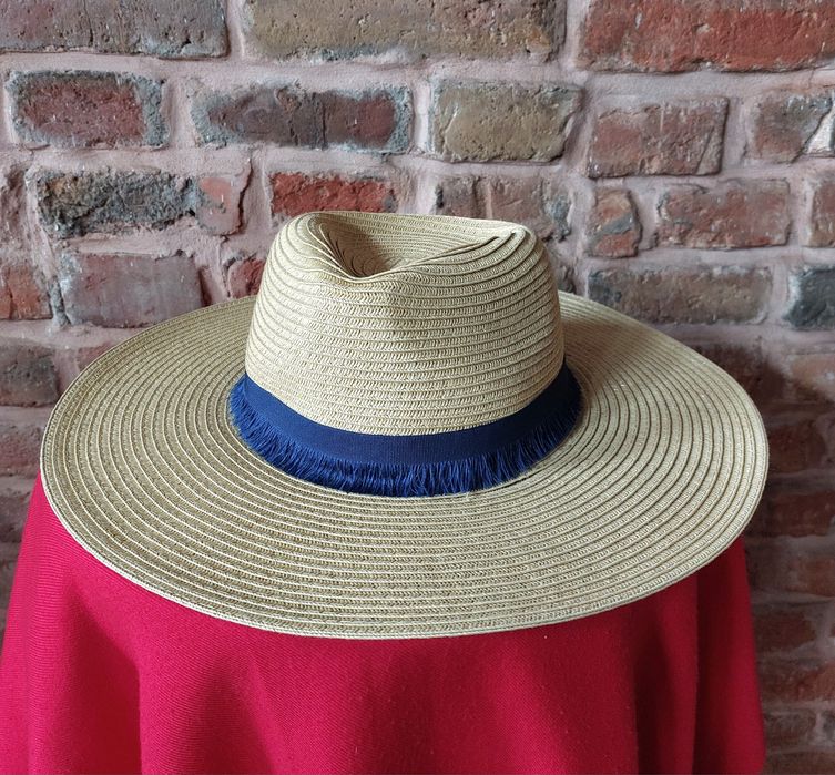 Kapelusz na lato Mango.