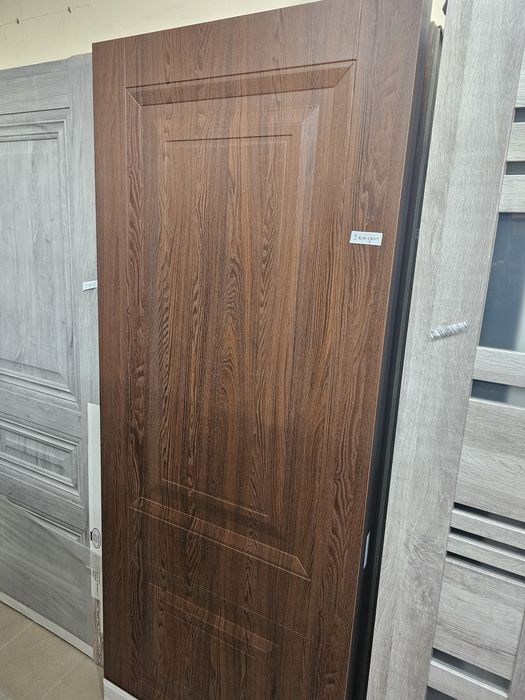 двери межкомнатные скидки