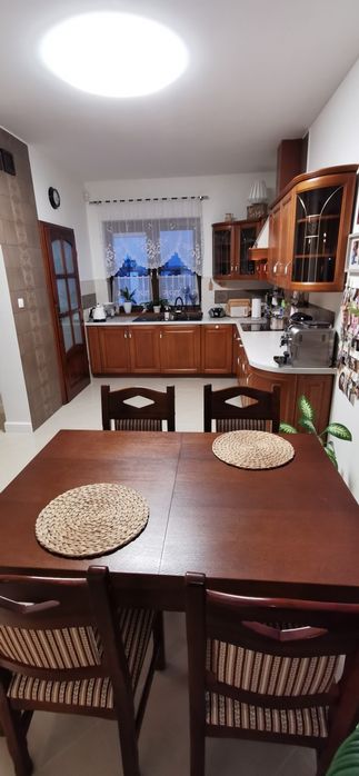 Dom w cichej okolicy z pięknym ogrodem Kolonia Zalesice Piotrków