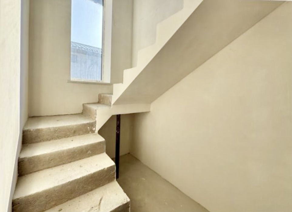 Продам Новий Будинок біля ТЦ OLD TOWN