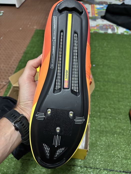 Mavic Cosmic SL Ultimate Kona