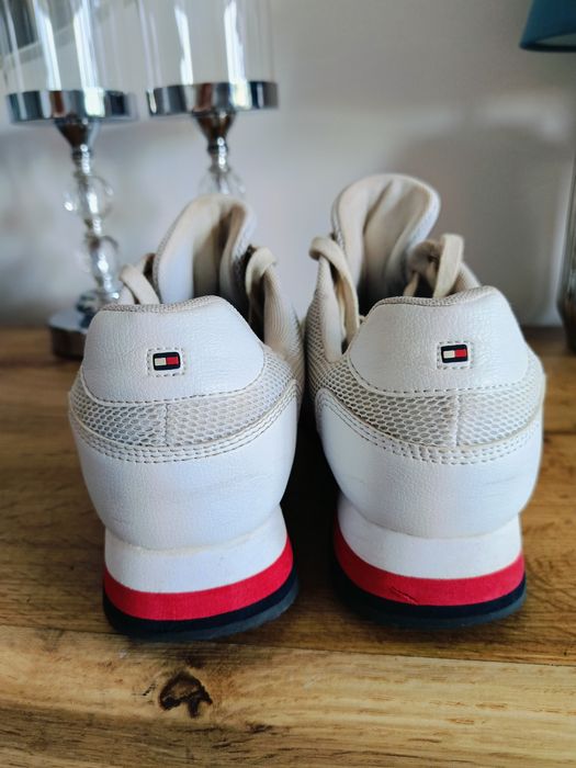 Buty Tommy Hilfiger 41 białe sneakersy