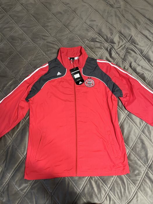 Вітровка adudas FC BAYERN