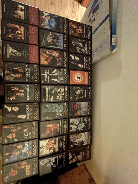 Conjunto de vários videos em VHS, incluindo Hitchcock - originais.