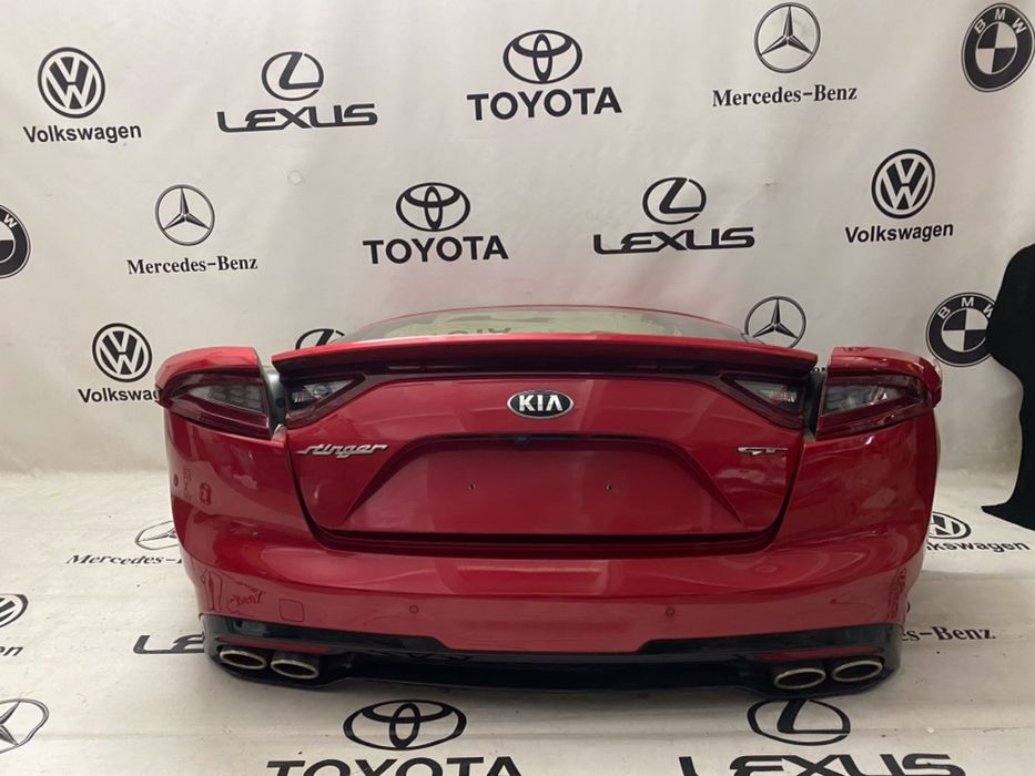 Kia Stinger GT 3.3 бампер кришка багажника стопи підсилювач бампера