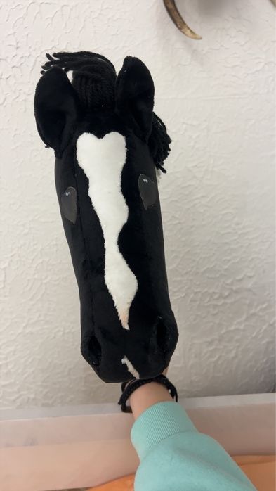 Hobby horse karo-srokaty