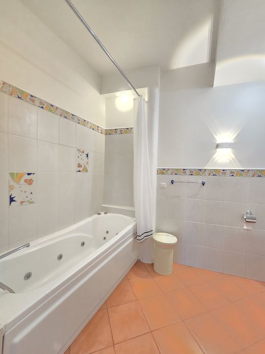 Центр Липки 2 кімнатна 46м² Заньковецької, 10 / Хрещатик Пасаж Майдан Незалежності Городецького