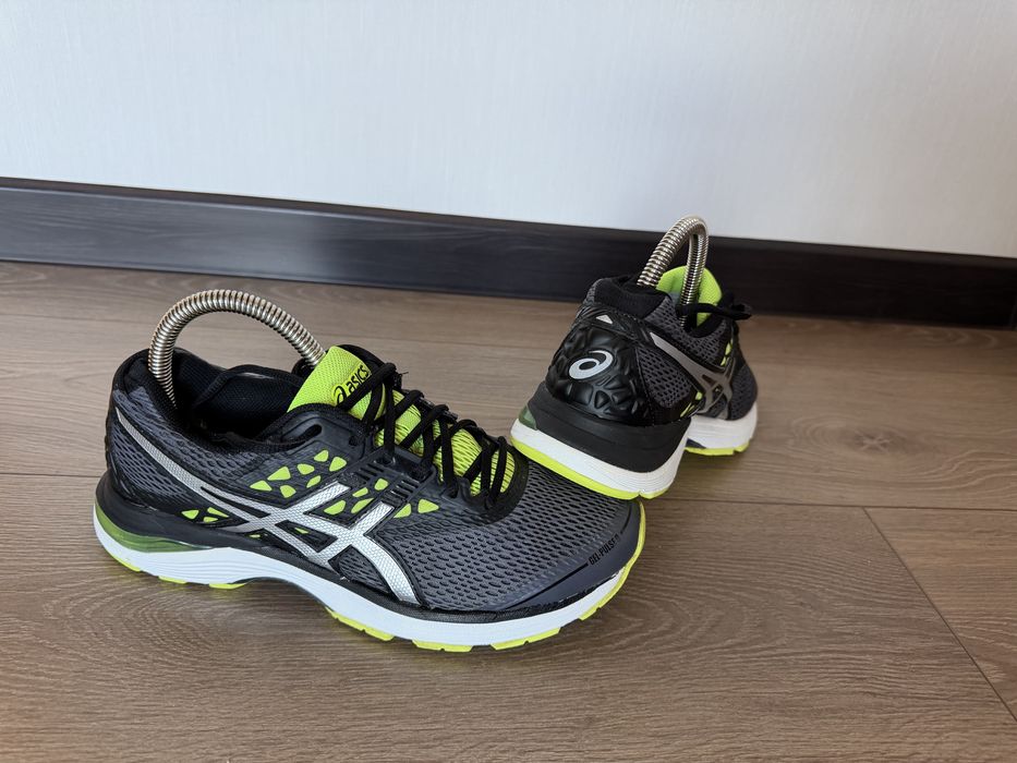 Кросівки Asics 39.5 - 40 розмір