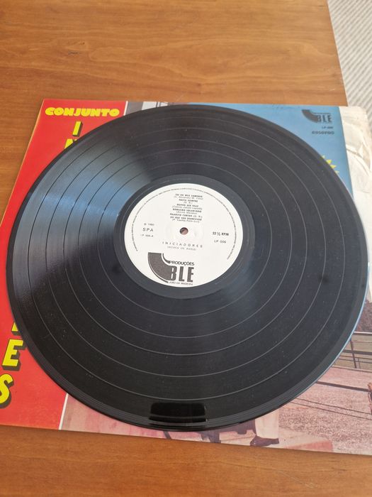 Vinil "Música de baile", Iniciadores