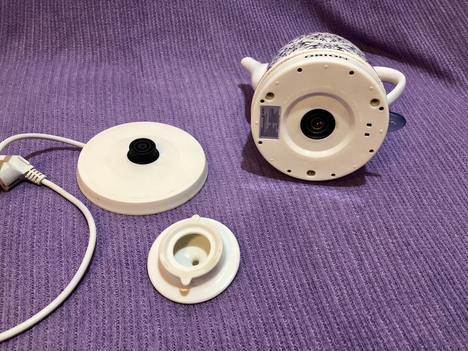 Чайник електричний керамічний 1,8 л.