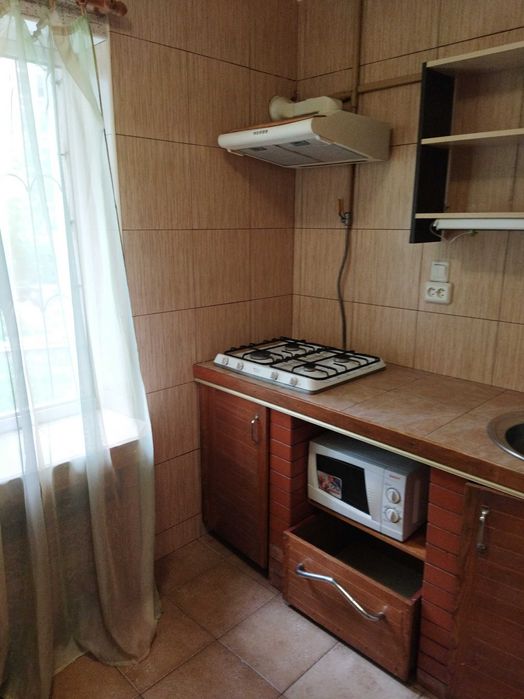 Продам 1 к.квартиру   вулиця Галицька 9