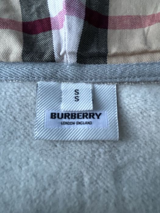 Burberry zipper