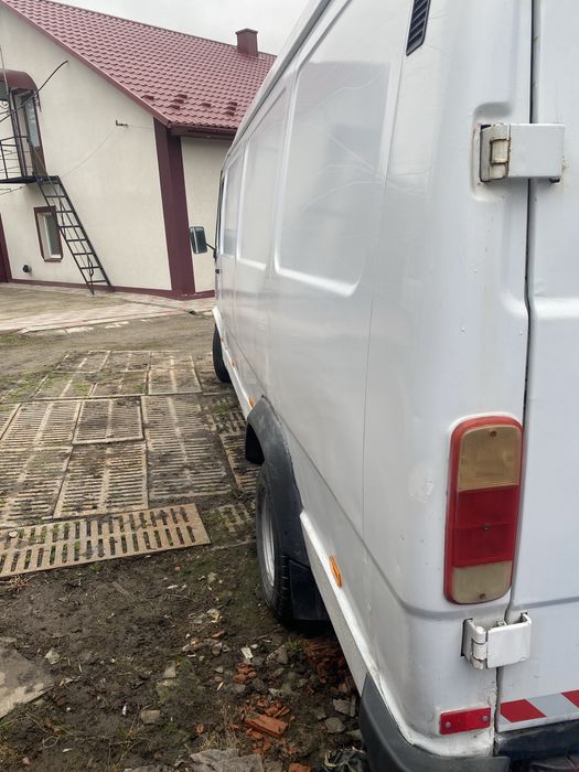 Продам Мерседес 410