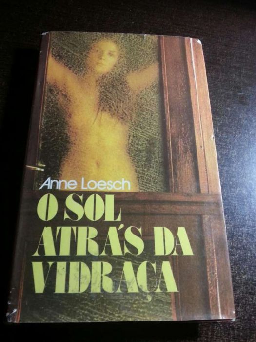 O sol atras da vidraça