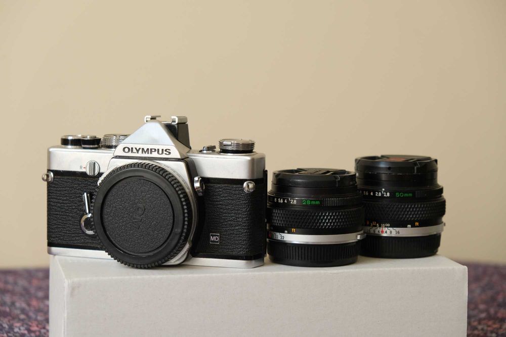 Плівкова камера Olympus OM-1