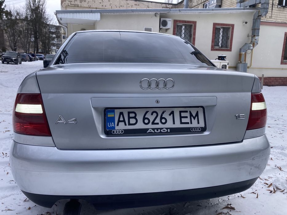 Ауді А4 Б5 рестайлінг 1.6 газ - бензин