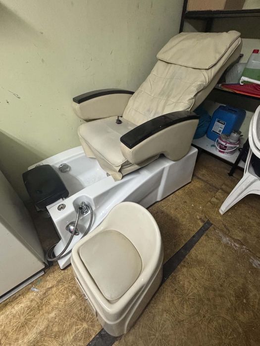 Fotel kosmetyczny hydrauliczny z masażerem