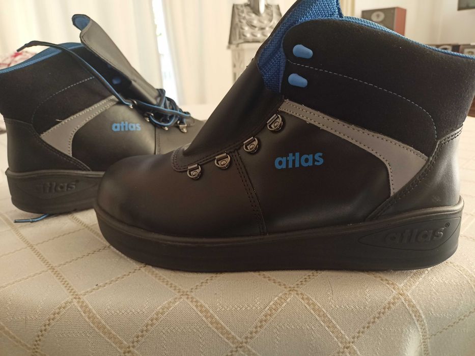 Trzewiki kozaki buty atlas
