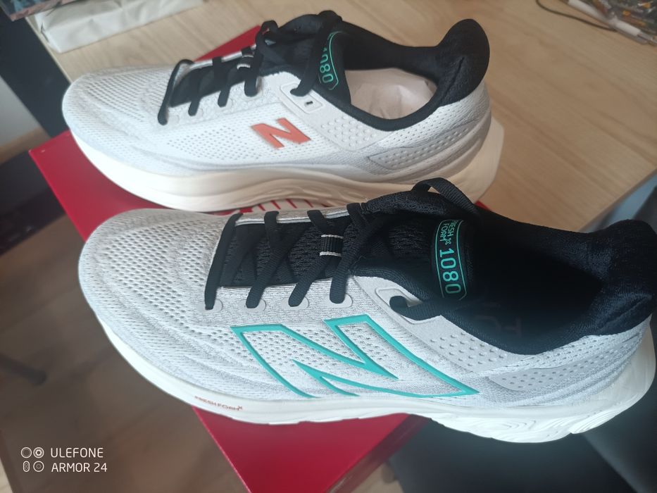 Buty new balance M1080AFF rozmiar 44 (28cm)