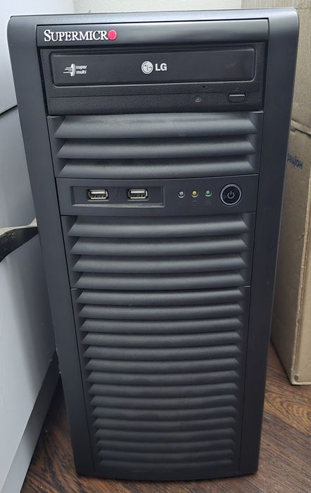Сервер Супермикро Supermicro компютер комп'ютер