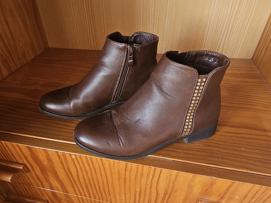 Botins castanhos
