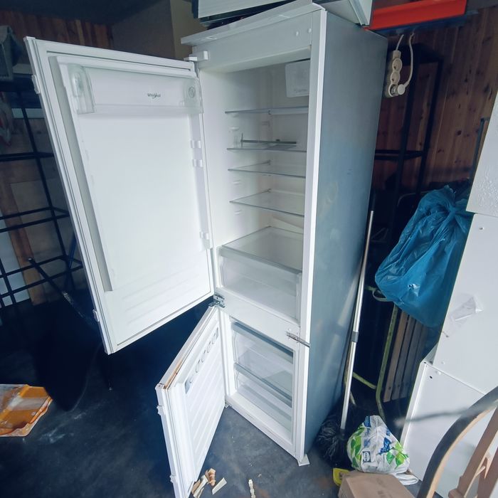 Sprzedam lodówkę do zabudowy Whirlpool  177cm