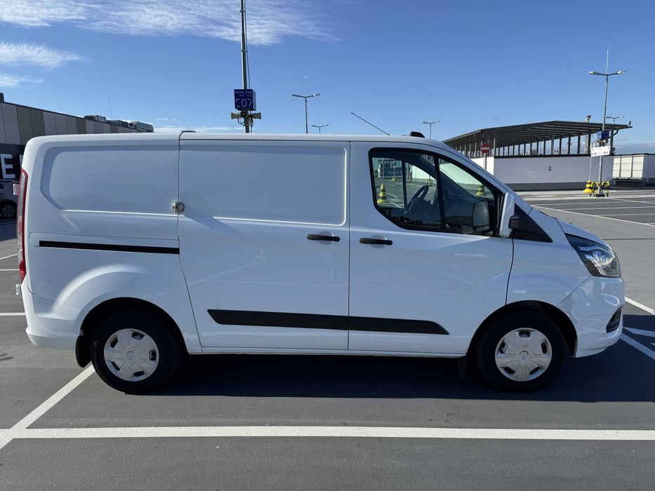 Wynajem Vana / Bus Ford Transit Custom – bez limitu KM po Polsce