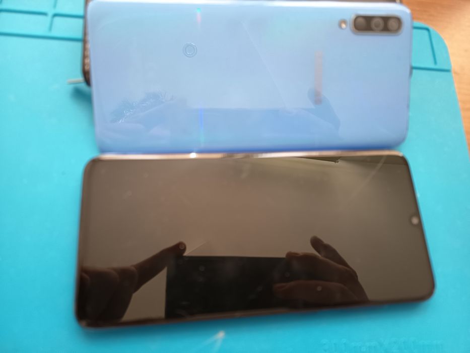 Samsung Galaxy A70 SM-A705FN/DS – na części / uszkodzony