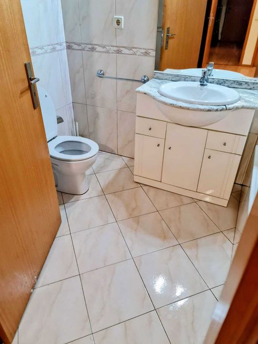 Quarto aluguer - Vila Nova de Famalicão | Despesas incluídas | Entrada imediata