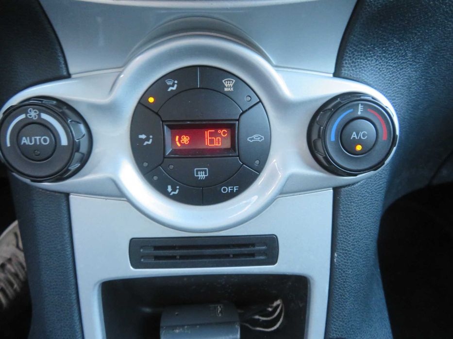 Ford Fiesta — fotografia 8