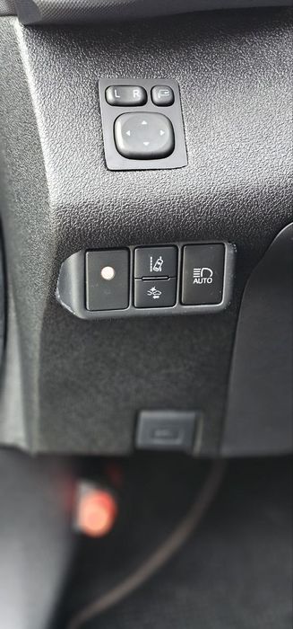 Продам Toyota agua