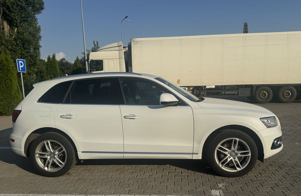 Audi Q5 TFSI 2.0 Premium Plus