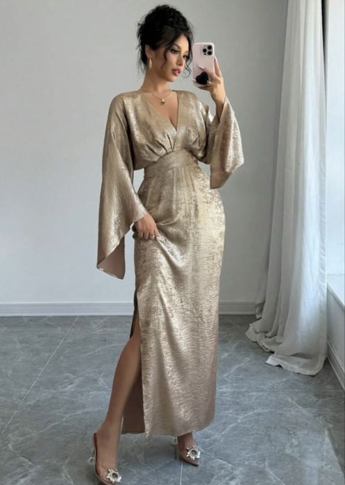 Платье вечернее