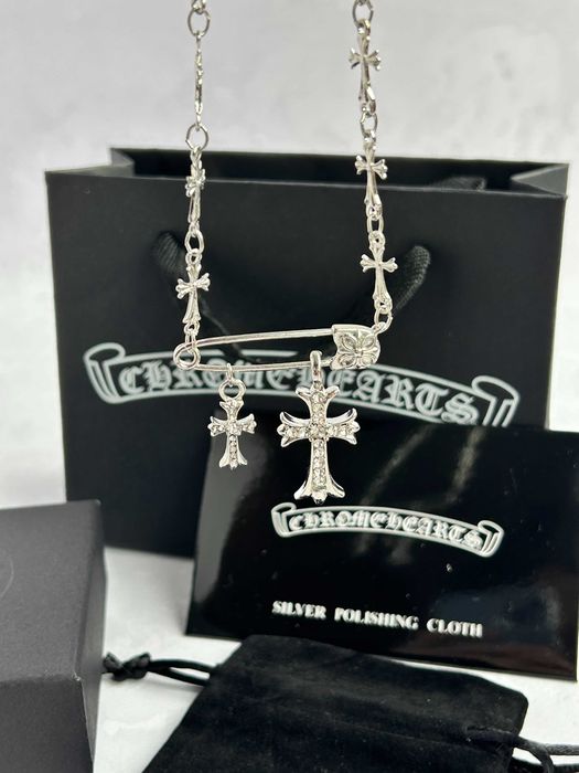 Ланцюжок з підвіскою-хрестом Chrome Hearts зі стразами / Сріблястий подвійний кулон Хром Хартс