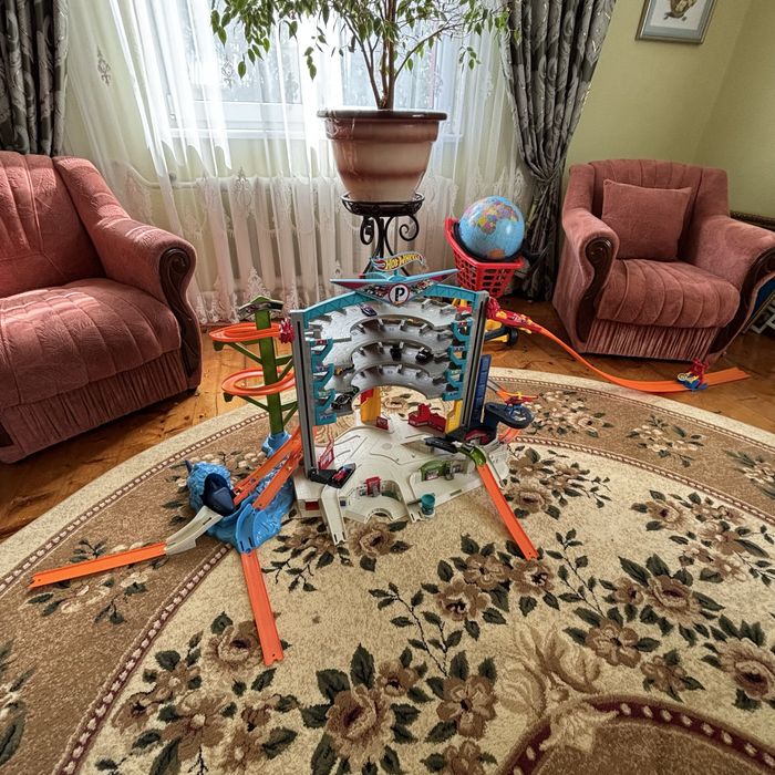 Гараж хотвілс , hot wheels, ігровий набір-автотрек «Легендарний гараж» (Hot Wheels Ultimate Garage), парковка