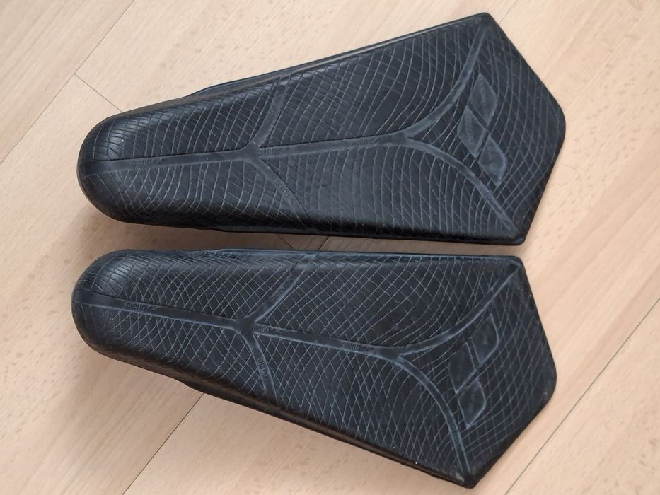 Barbatanas Arena Powerfin XL - Pretas