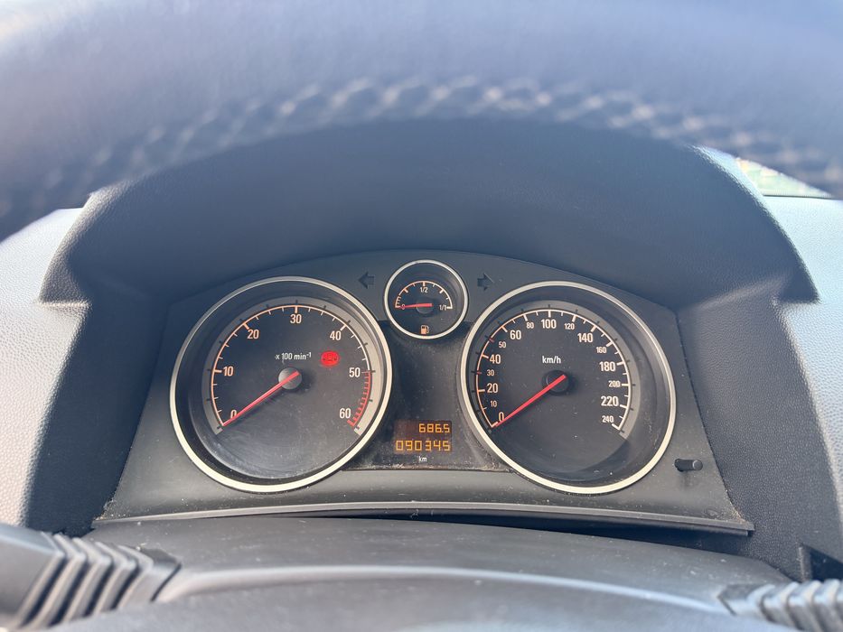 Opel astra 1300 cdti