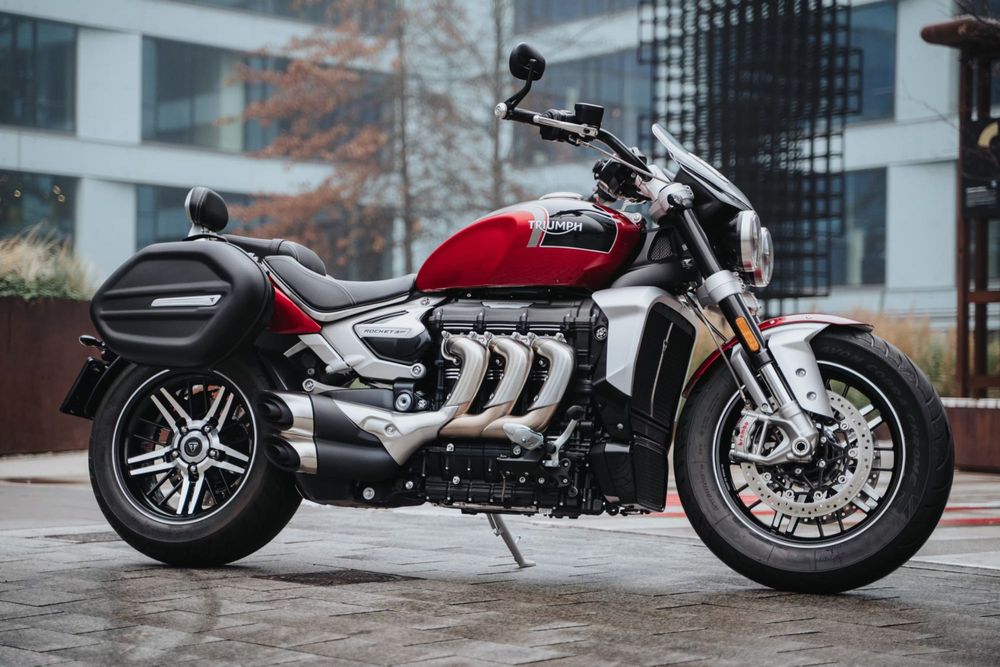Triumph Rocket 3GT ( 2,5L ) - Wypożyczalnia Motocykli Warszawa | Rent Motorcycle Warsaw