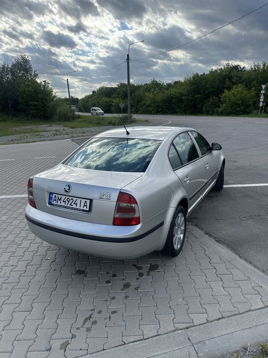 Skoda Superb 1 2006