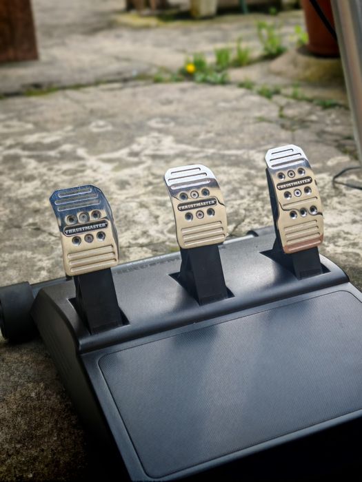 Volante Thrustamaster t300 Ferrari Integral Alcantra Edition Ps/pc