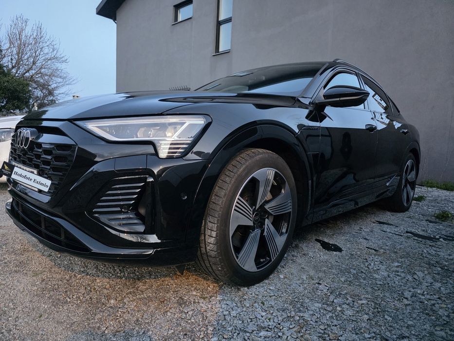 Audi Q8 e-tron 50 — photo 2