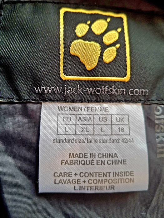 Куртка JACK WOLFSKIN женская L размер.