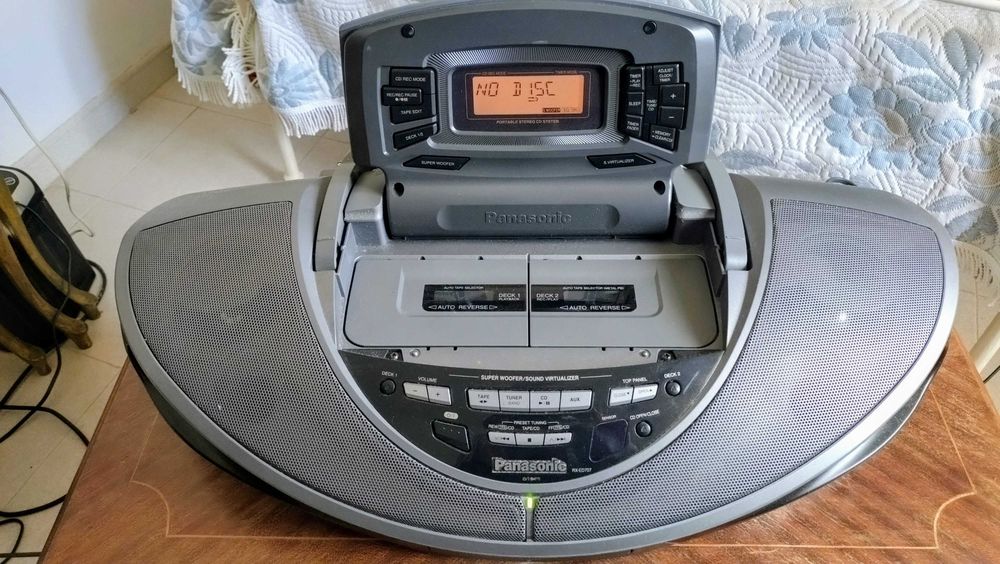 Super Radio Boombox Rara Panasonic RX-ED707 Radio CD K7 X2