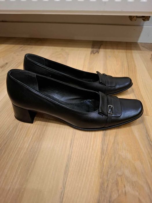 eleganckie skórzane czarne buty na obcasie czółenka skóra do pracy 37